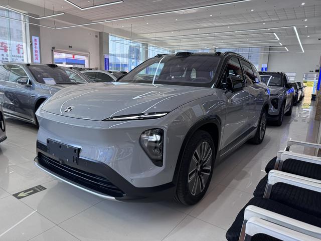 NIO ES7