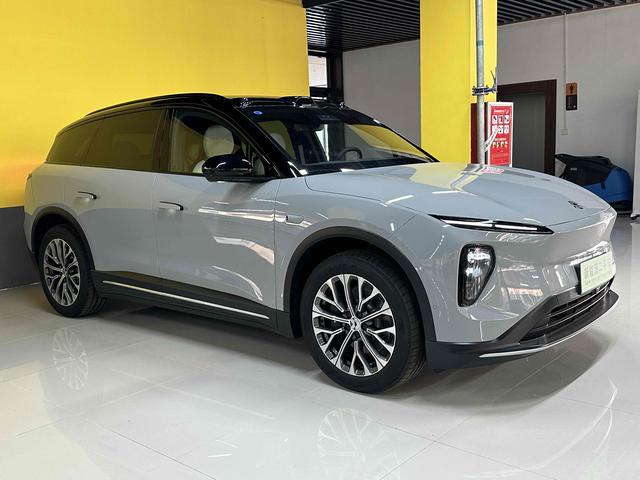 NIO ES6