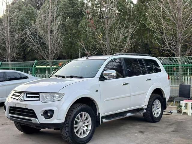 Mitsubishi Pajero Jinchang