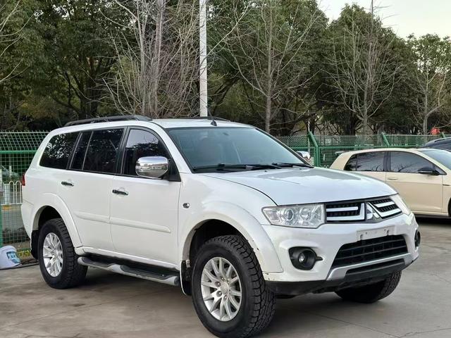 Mitsubishi Pajero Jinchang