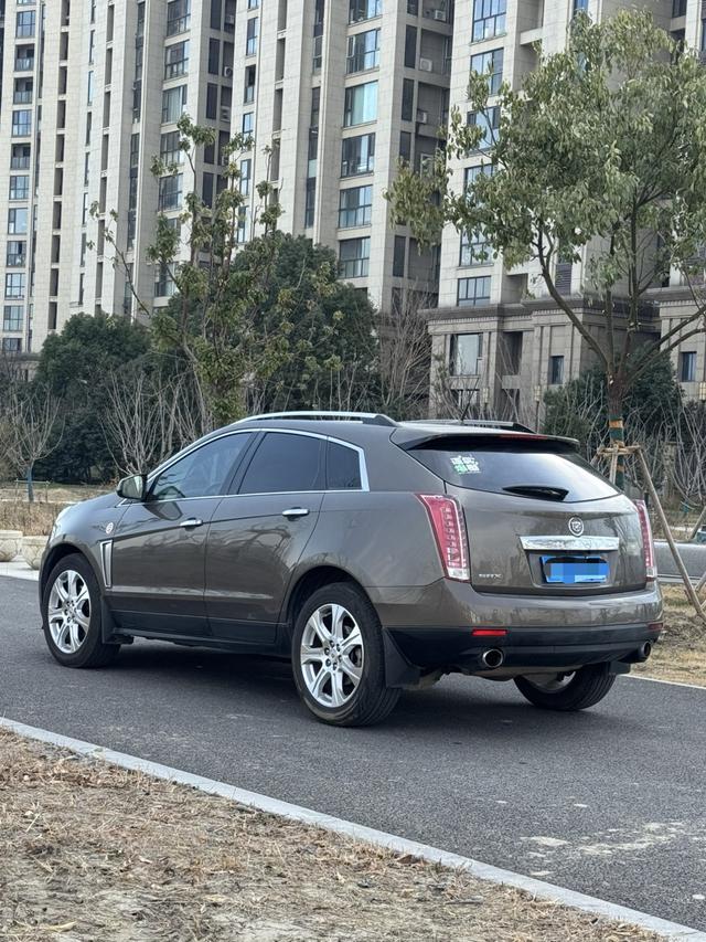 Cadillac SRX