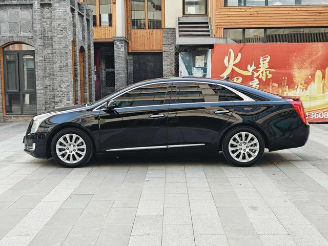 Cadillac XTS