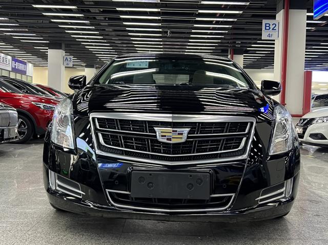 Cadillac XTS