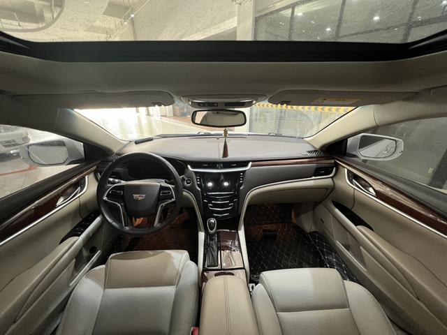 Cadillac XTS