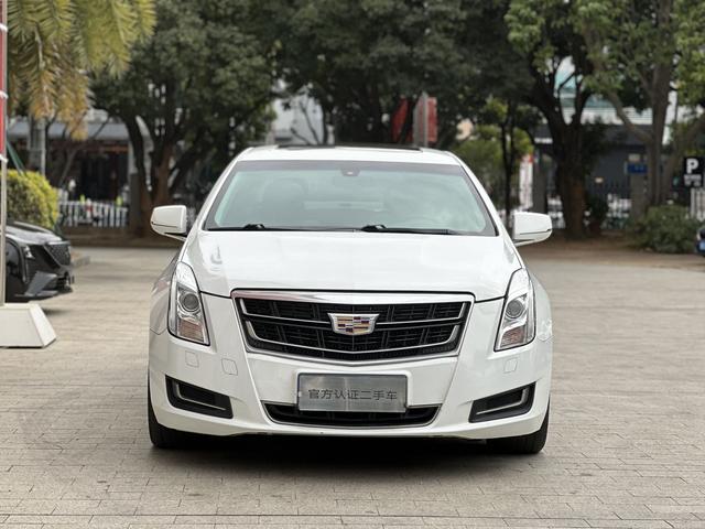 Cadillac XTS