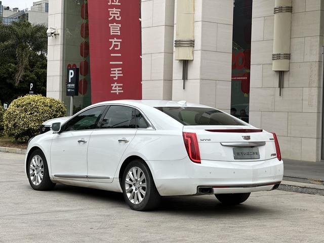 Cadillac XTS