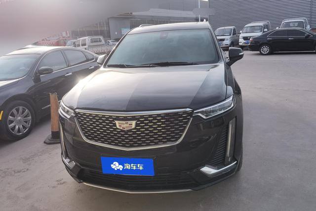 Cadillac XT6