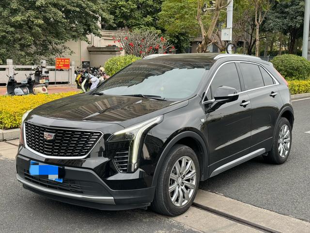 Cadillac XT4