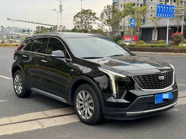 Cadillac XT4