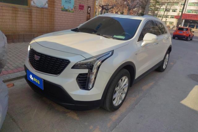 Cadillac XT4