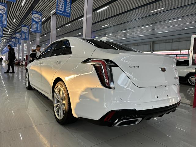 Cadillac CT4