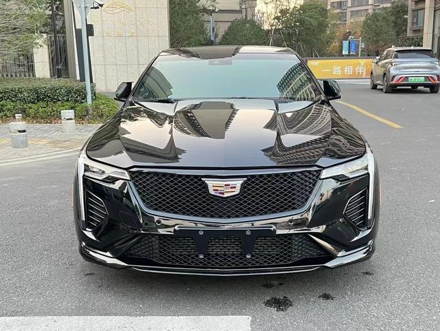 Cadillac CT4