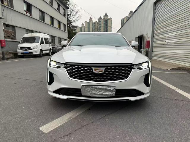 Cadillac CT4