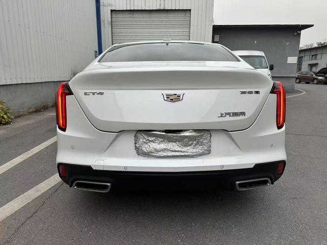 Cadillac CT4