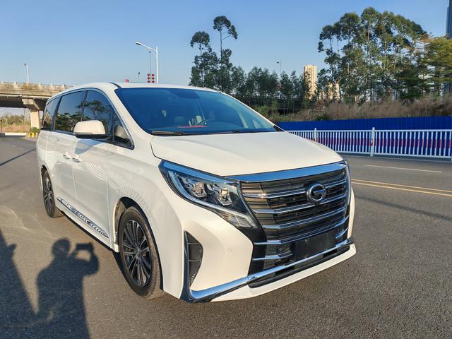 GAC Trumpchi M8