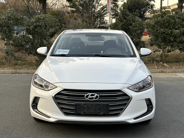 Hyundai Lead