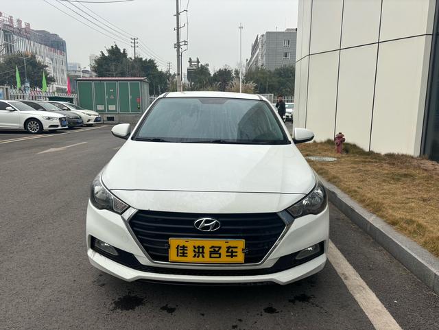 Hyundai Accept