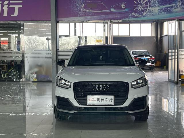 Audi Q2L