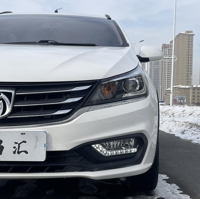 Baojun 310W