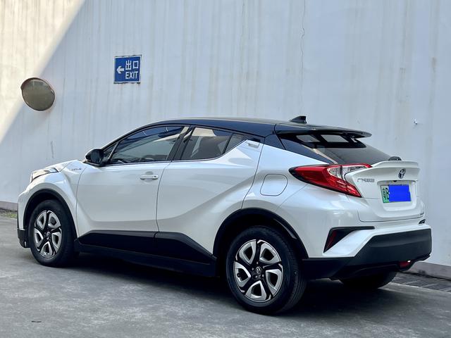 Toyota C-HR EV