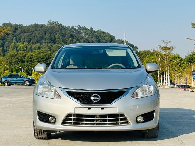 Nissan Tiida