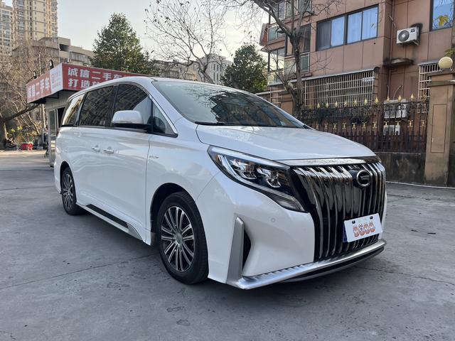 GAC Trumpchi M8