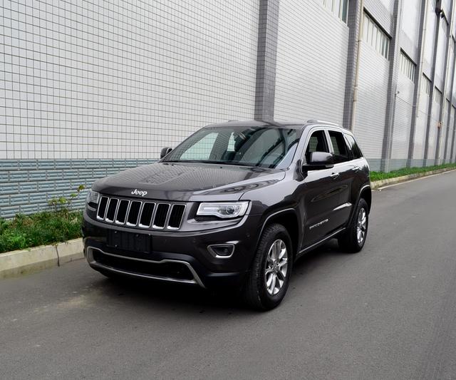 Jeep Grand Cherokee (imported)