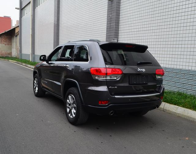 Jeep Grand Cherokee (imported)