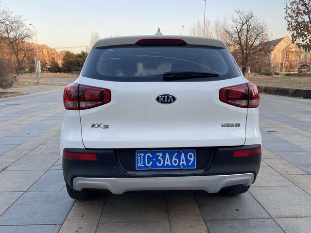 Kia Run proudly