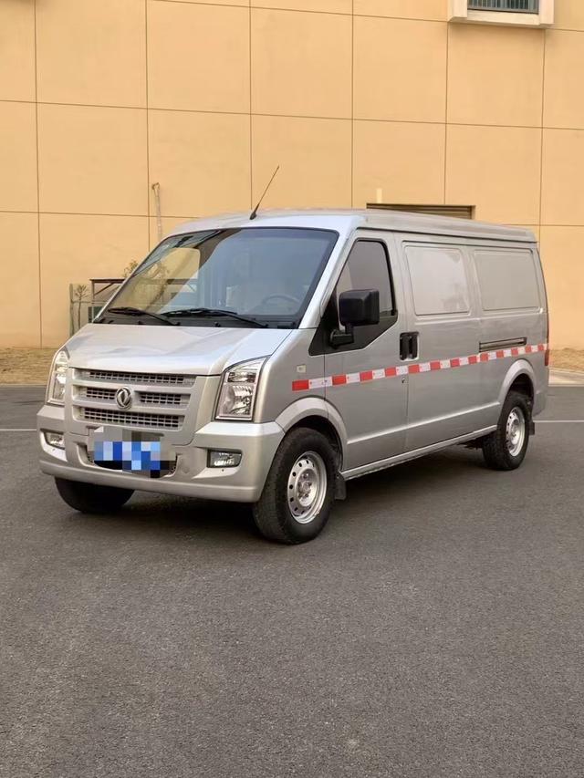 Dongfeng Xiaokang C35