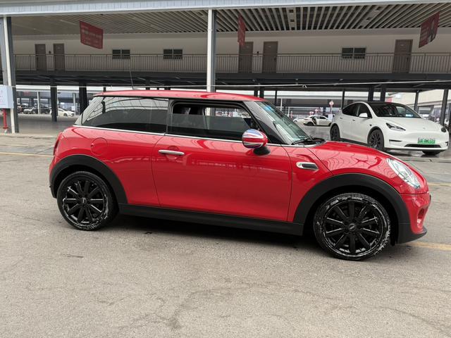 MINI MINI