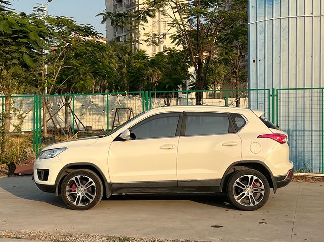 BAIC Shenbao X35