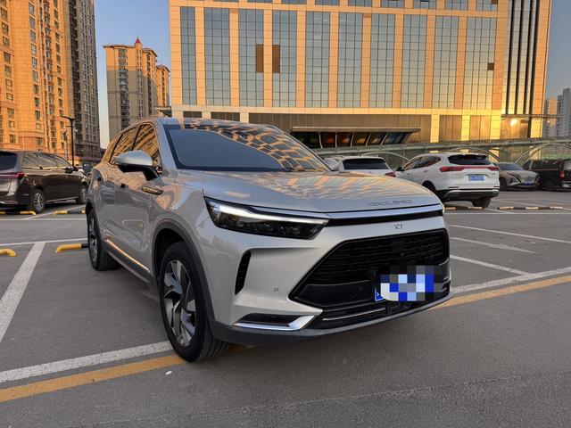 BAIC Beijing X7