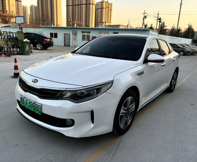 Kia K5 PHEV