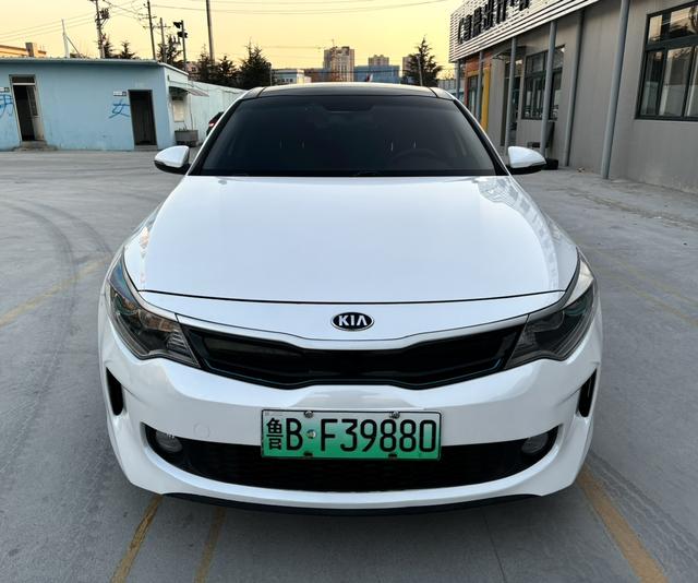 Kia K5 PHEV