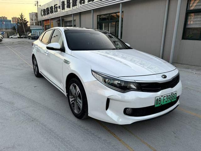 Kia K5 PHEV