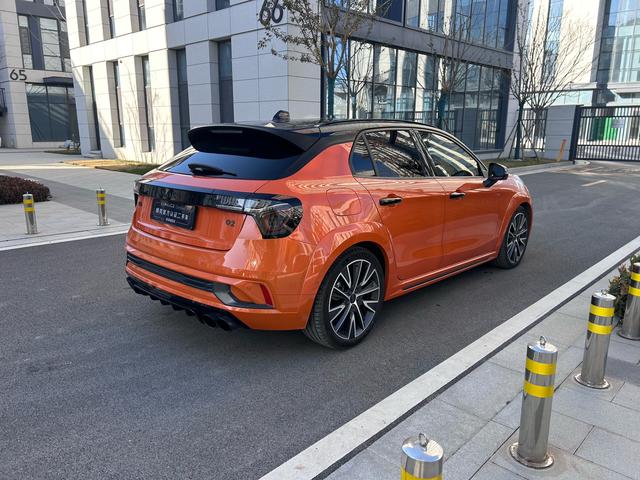 Lynk & Co 02 Hatchback