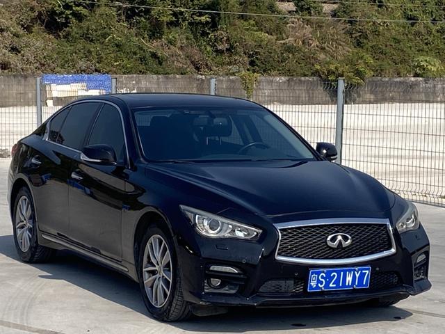 Infiniti Q50L