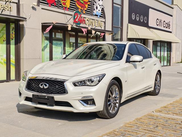 Infiniti Q50L