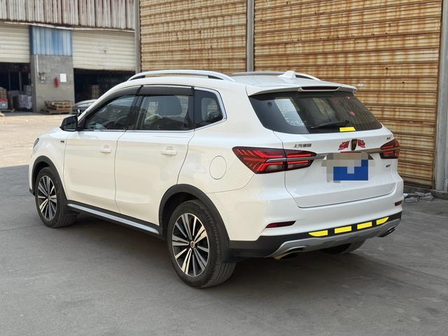 Roewe RX5