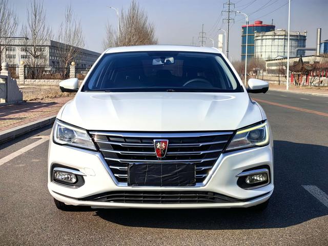 Roewe i5