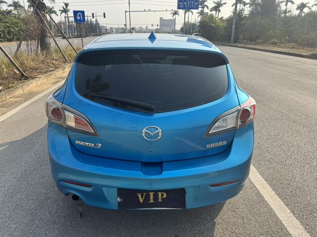 Mazda 3 star