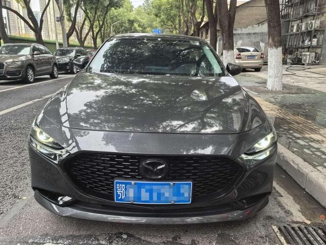 Mazda 3 Angkesela