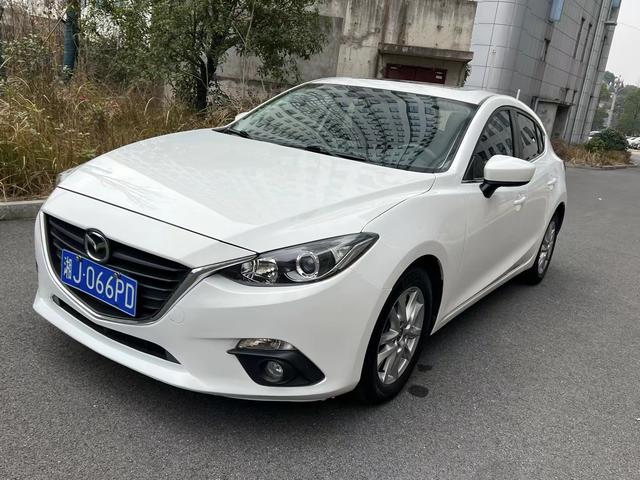 Mazda 3 Angkesela