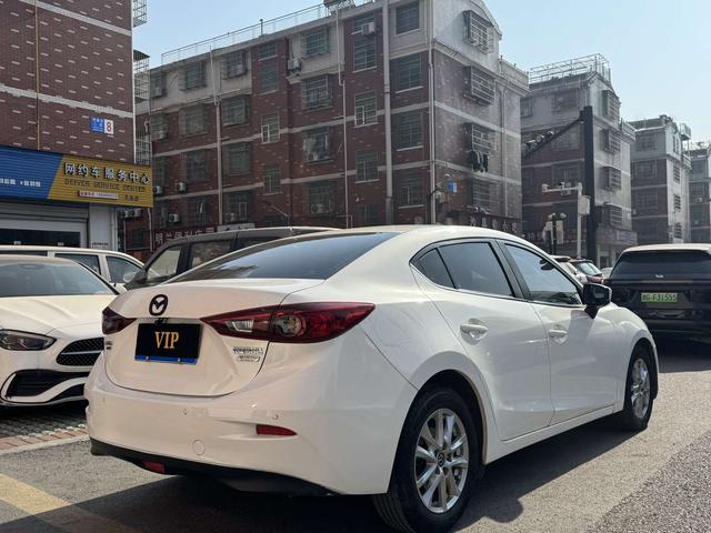 Mazda 3 Angkesela