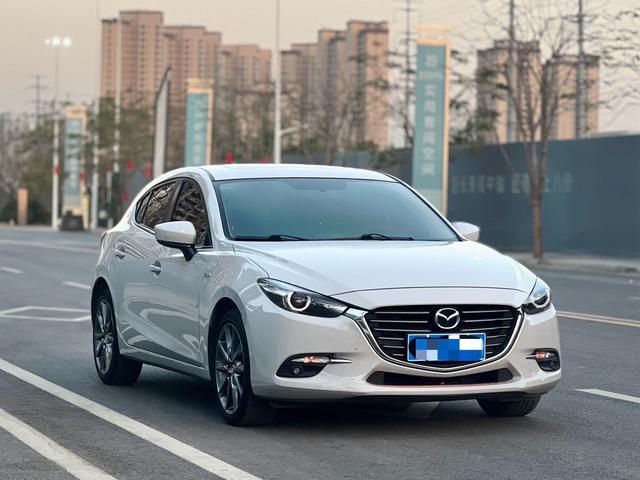 Mazda 3 Angkesela