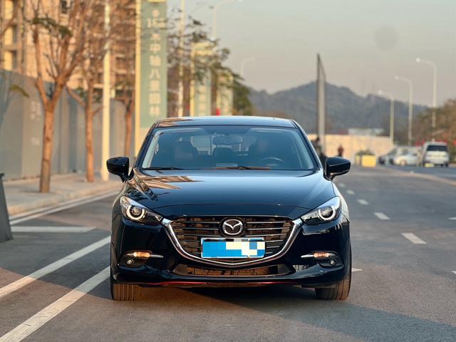 Mazda 3 Angkesela