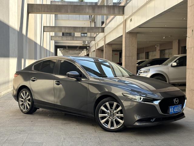 Mazda 3 Angkesela