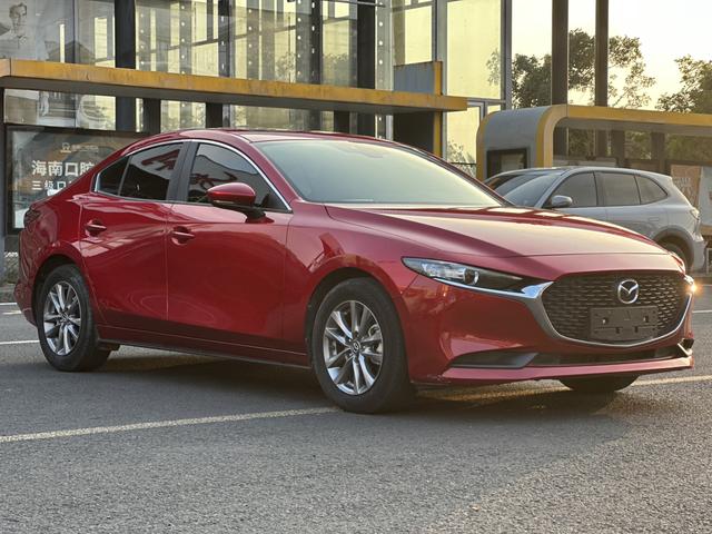 Mazda 3 Angkesela