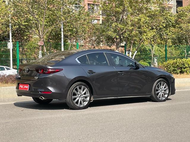 Mazda 3 Angkesela